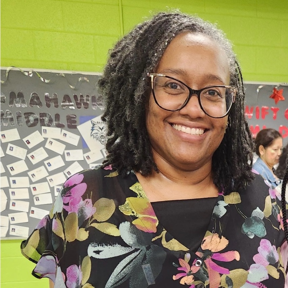 Meet your Posher, Lolita